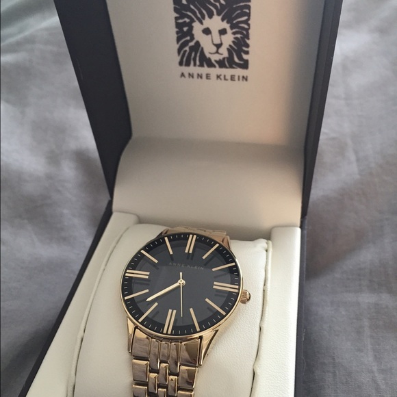 Ladies Anne Klein Gold Watch NIB!