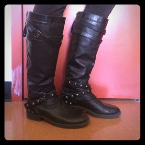 Black Steve Madden boots