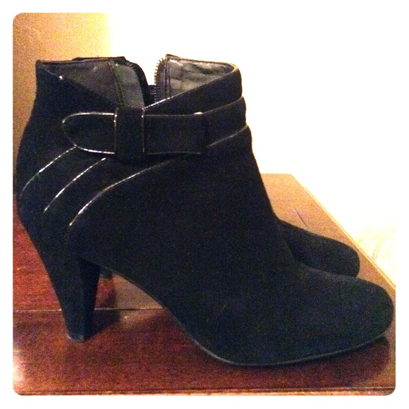 Michelle D boots