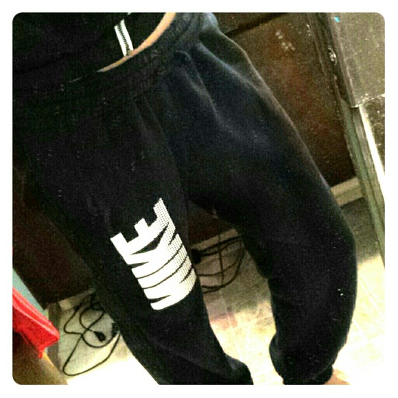 Nike Pants - Nike sweatpants