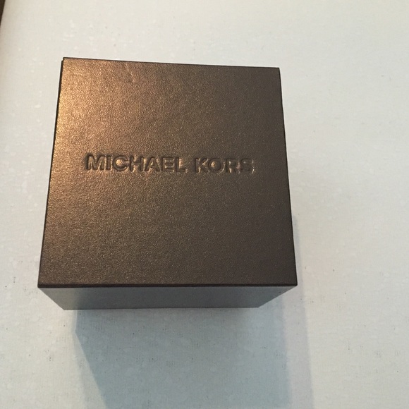 Michael Kors watch box