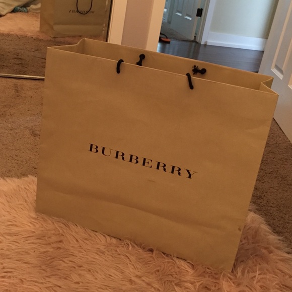 Burberry shopping bag
