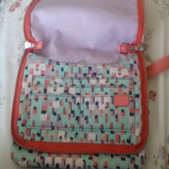 FOSSIL purse - Picture 2 of 4