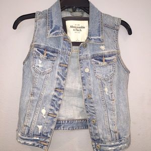 Cute Light Wash Denim Vest