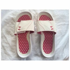 Pink Under Armour Sandals 💖