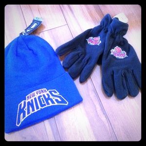NWT Knicks Hat & Gloves