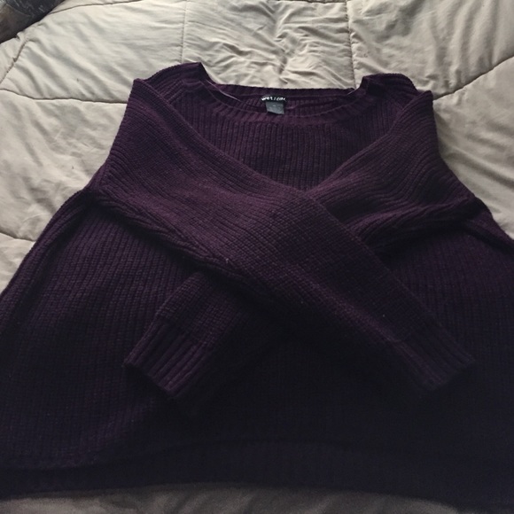 Wet seal sweater