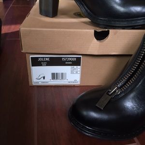 Black NIB Dr Marten heels. Will fit sz11.5-12
