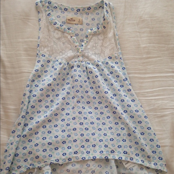 Hollister floral top