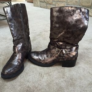 Vera Wang mid calf metallic boots