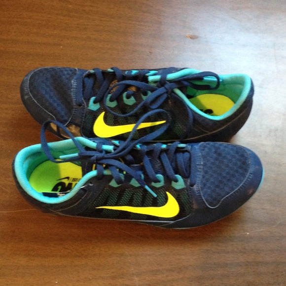 Nike Rival MD Racing Sneakers