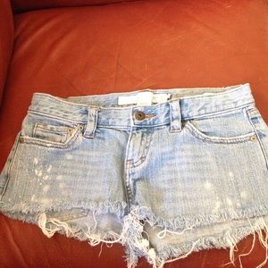 Distressed Cutoff Jean Shorts