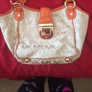 Michael kors purse