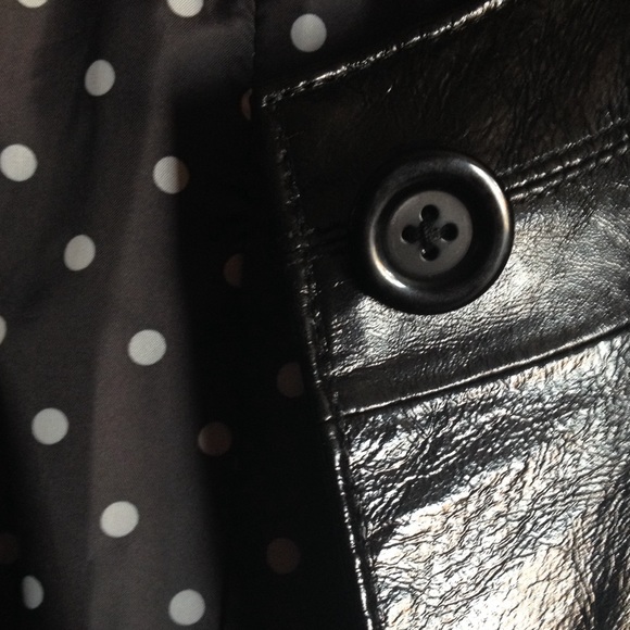 Black leather jacket - Picture 2 of 2