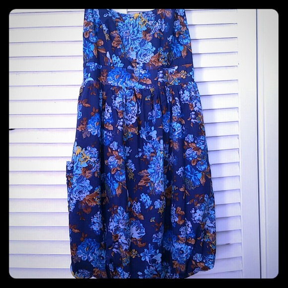 Blue floral bubble dress