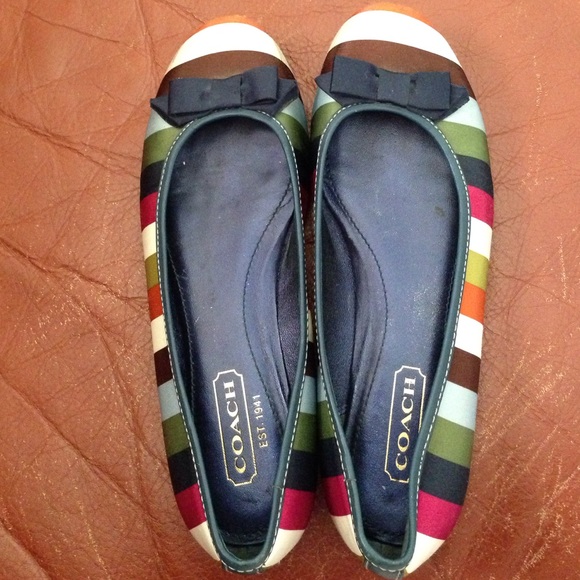 Authentic Coach ballet flats