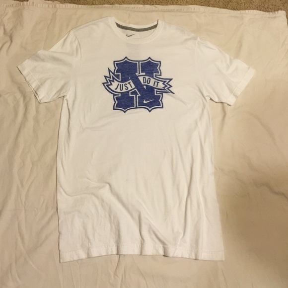 Nike T Shirt