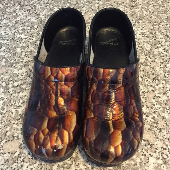 Dansko Shoes - Bundle for @bethann7883 😘