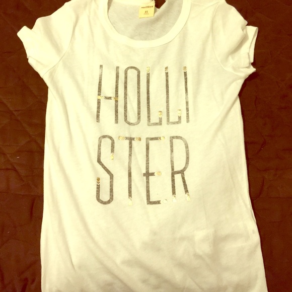 Hollister Tee