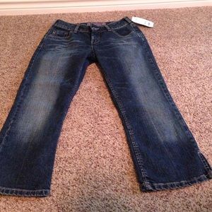 Re poshing because they do not fit