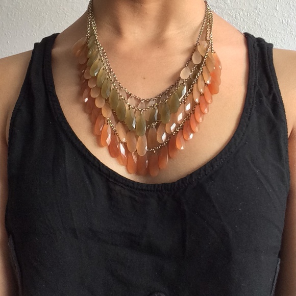 Necklace • Forever 21 - Picture 1 of 3