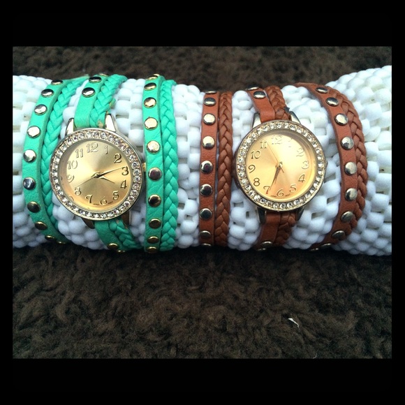 Wrap around watch