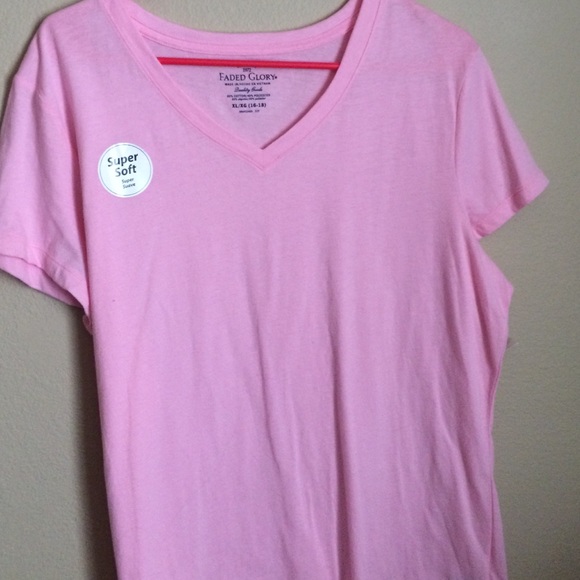 Brand new pink Tshirt soft Cotten