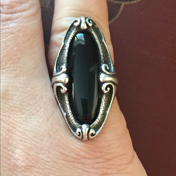 Jewelry - Gorgeous Gothic Sterling Silver Black Onyx Ring!