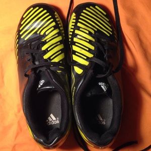 Adidas predator shoes