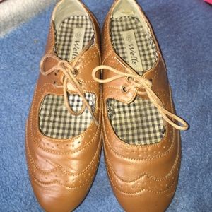 Cut off oxfords