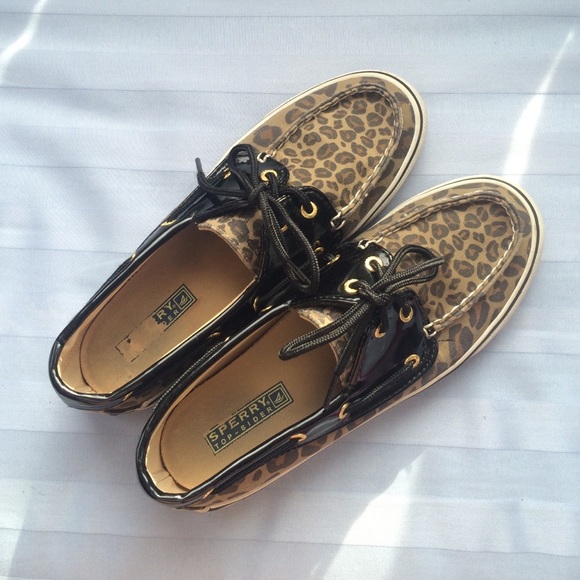 Cheetah print Sperry top siders