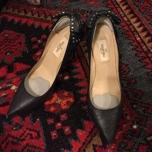 Authentic used Valentino heel studded bowl black