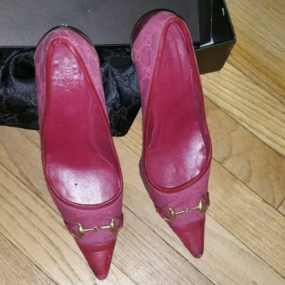 GUCCI horsebit  monogram pink heels