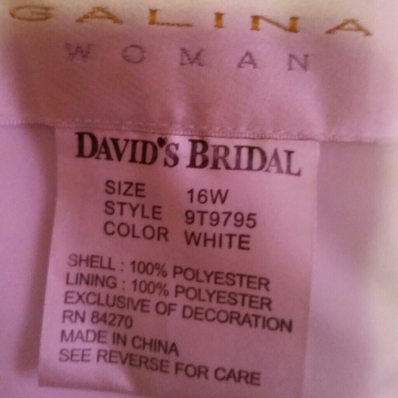 White size 16 wedding dress from David's bridal - Picture 4 of 4