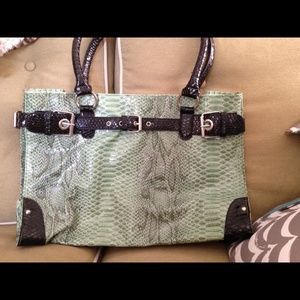 Gorgeous faux green alligator bag!