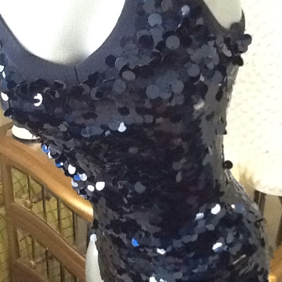 *GIFTED* Intuitions navy blue sequined sweater/top - Picture 3 of 4