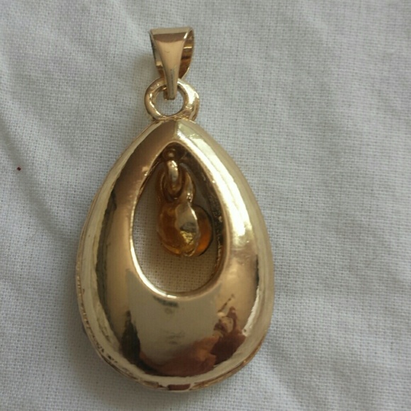 14k Yellow gold filled crystal pendent - Picture 2 of 4
