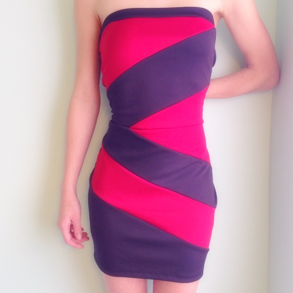 NWOT | •Bodycon Dress• - Picture 3 of 3