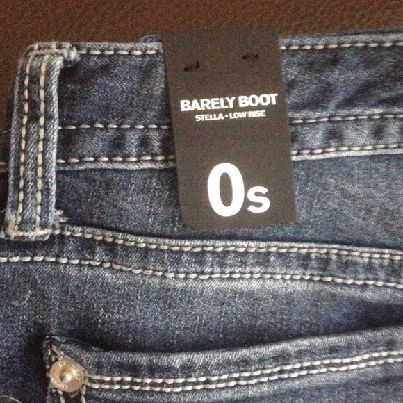 Jeans - Picture 2 of 4
