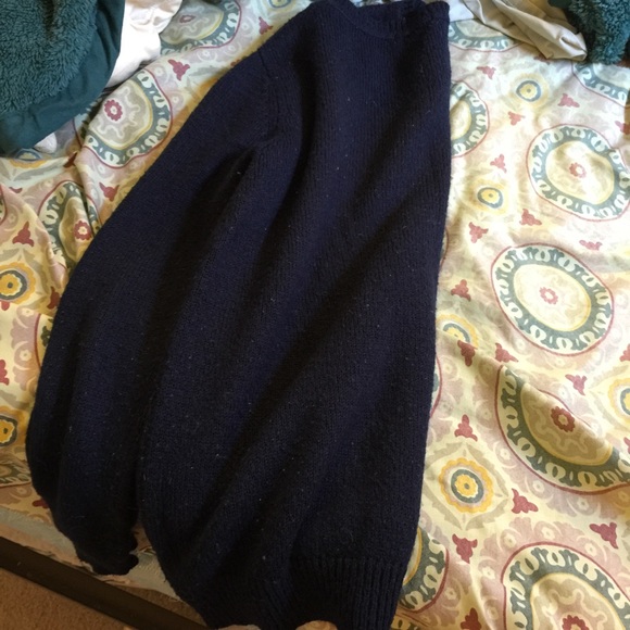 Forever 21 Winter Sweater - Picture 3 of 4