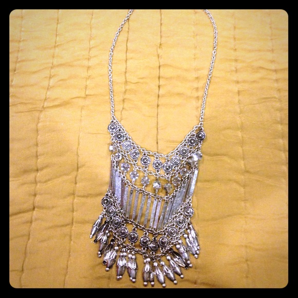 Statement necklace