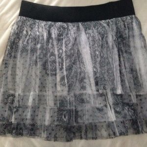 Elastic waste "Studio Y" skirt by Maurices