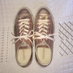 Converse
Pink Low Top Ox Sneakers Rose Gold
