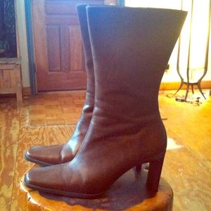 Brand new! Chestnut fashion boots.