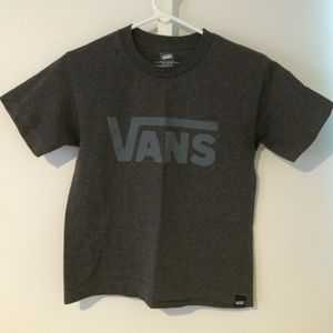 dark gray Vans tee :-)