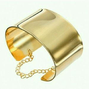 |NEW| High Polish Gold Metal Cuff