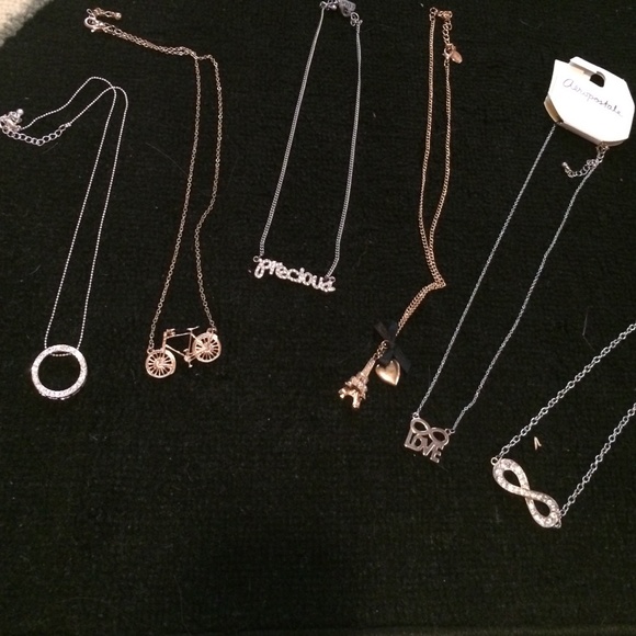 NECKLACE LOT!  Aeropostale, Claire's, etc.