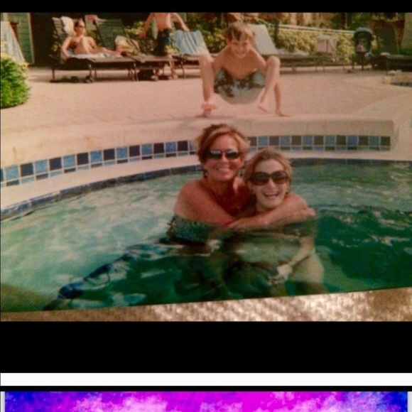 MEET YOUR SELLER HI MY NAME IS ALLISON - Picture 3 of 5