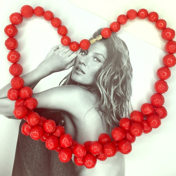 Vintage red beaded necklace