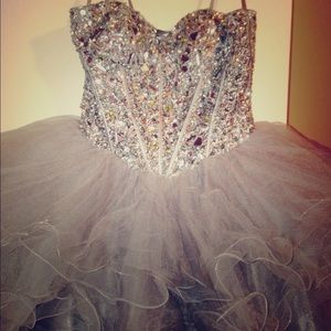BEAUTIFUL silver/grey sequin formal dress!!💎